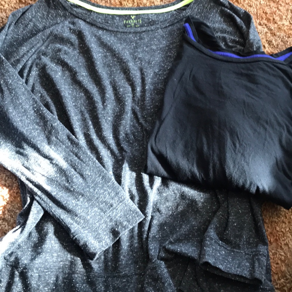 Lot 2 AE Favorite Long Sleeve T’s XXL